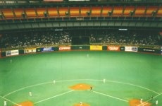 The upper decks enclosed the field in 1989