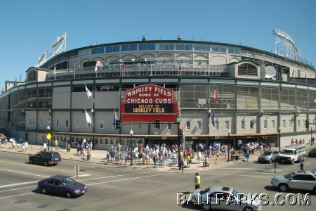 Wrigley Field, Chicago Baseball Stadium, Ivy Covered Wall